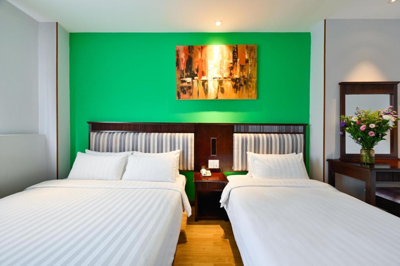 Cherry Central Hotel- Near Opera House Ho Chi Minh City Exterior photo