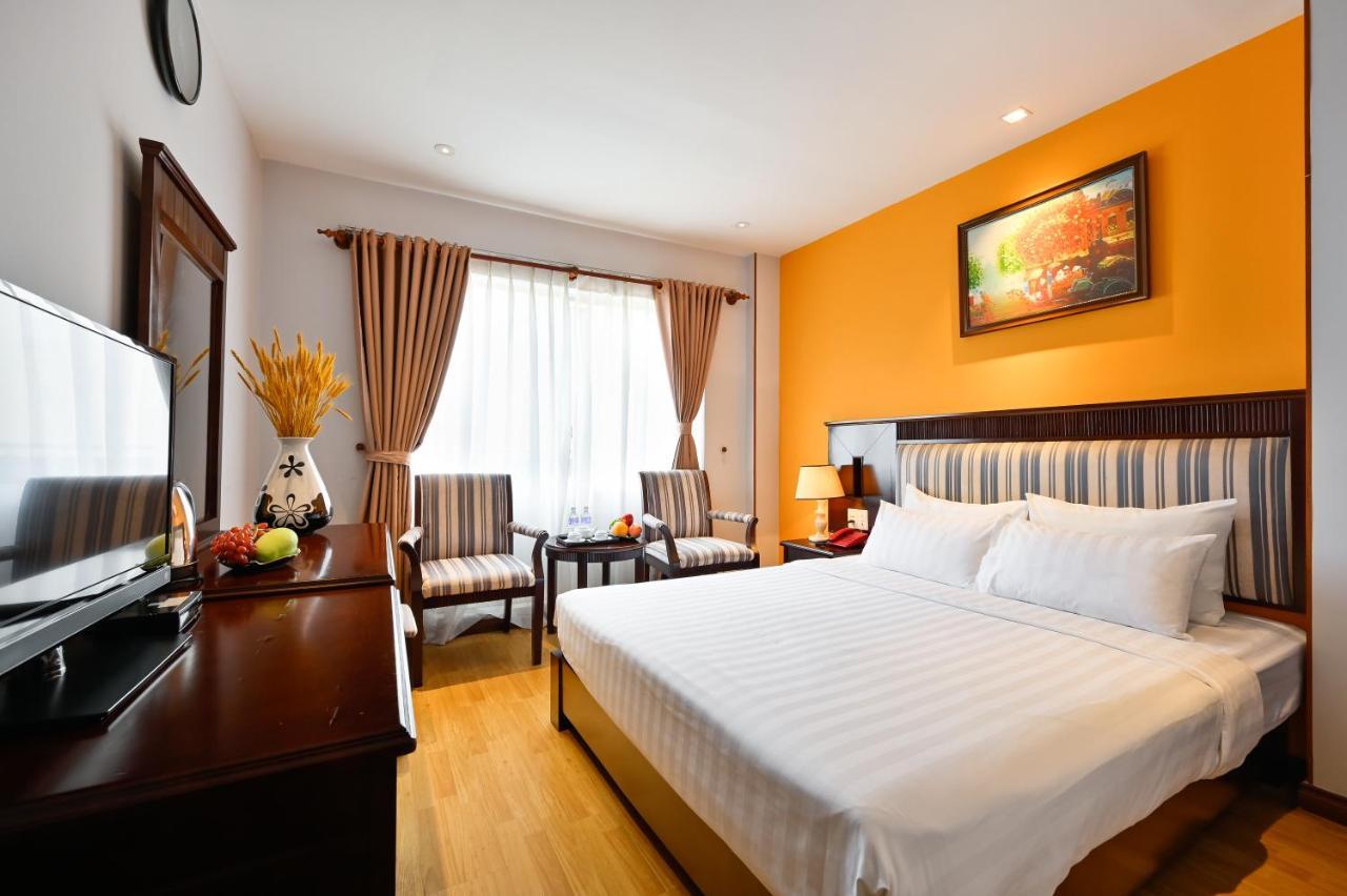 Cherry Central Hotel- Near Opera House Ho Chi Minh City Exterior photo